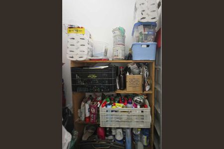 Casa à venda com 100m², 3 quartos e 2 vagas Casa à venda com 100m², 3 quartos e 2 vagasDispensa