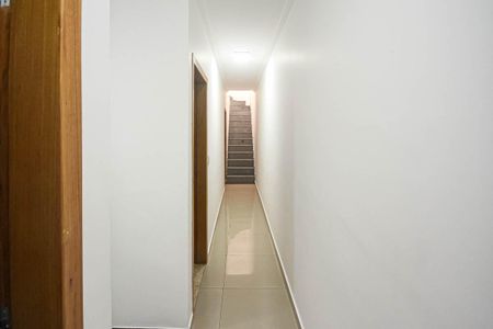 Casa à venda com 100m², 3 quartos e 2 vagas Casa à venda com 100m², 3 quartos e 2 vagasCorredor