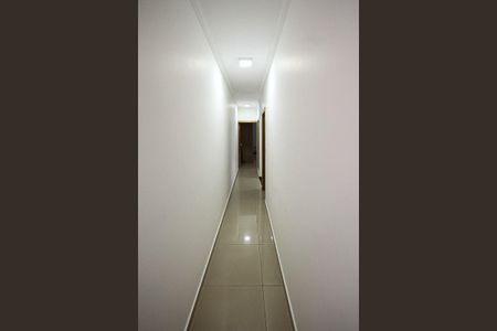 Casa à venda com 100m², 3 quartos e 2 vagas Casa à venda com 100m², 3 quartos e 2 vagasCorredor