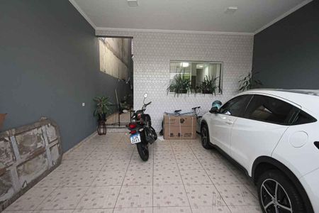 Casa à venda com 100m², 3 quartos e 2 vagas Casa à venda com 100m², 3 quartos e 2 vagasGaragem