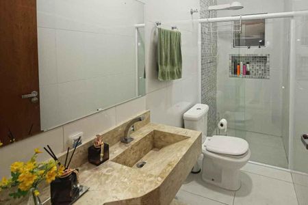 Casa à venda com 100m², 3 quartos e 2 vagas Casa à venda com 100m², 3 quartos e 2 vagasBanheiro Social 2