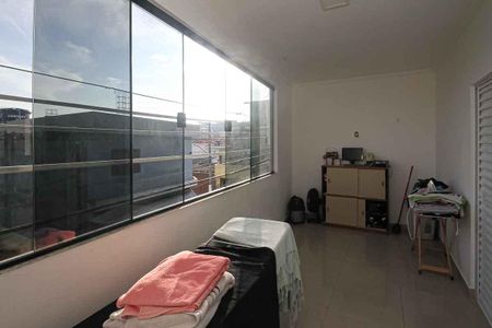 Casa à venda com 100m², 3 quartos e 2 vagas Casa à venda com 100m², 3 quartos e 2 vagasVaranda Quarto 01