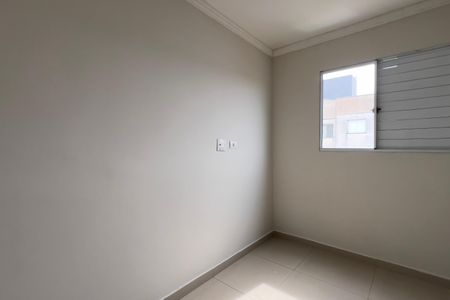 Quarto 1 de apartamento para alugar com 2 quartos, 42m² em Vila Nova Bonsucesso, Guarulhos