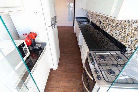 COZINHA de apartamento para alugar com 2 quartos, 70m² em Cambuí, Campinas