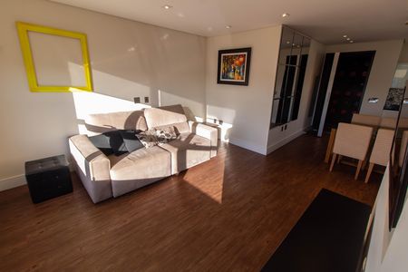 Sala de apartamento para alugar com 2 quartos, 70m² em Cambuí, Campinas
