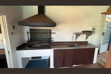 Casa à venda com 675m², 4 quartos e 6 vagas