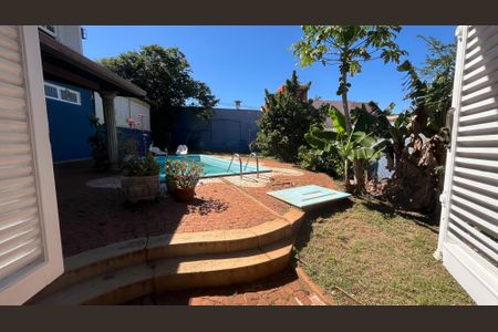 Casa à venda com 675m², 4 quartos e 6 vagas