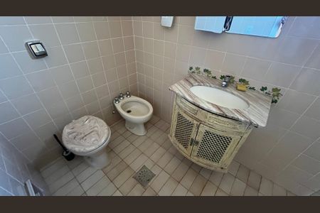 Casa à venda com 675m², 4 quartos e 6 vagas