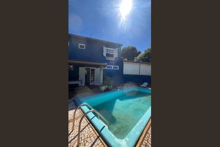 Casa à venda com 675m², 4 quartos e 6 vagas