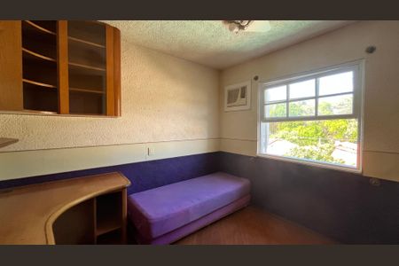 Casa à venda com 675m², 4 quartos e 6 vagas