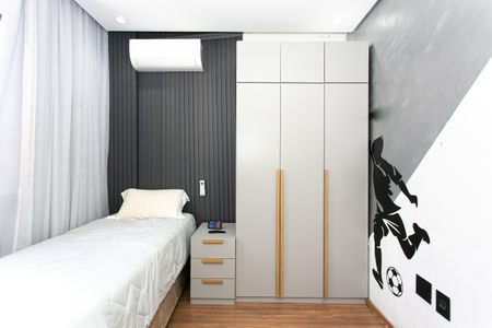 Casa à venda com 200m², 3 quartos e 4 vagasSuíte 2