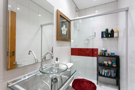 Casa à venda com 200m², 3 quartos e 4 vagasBanheiro da Suíte 2