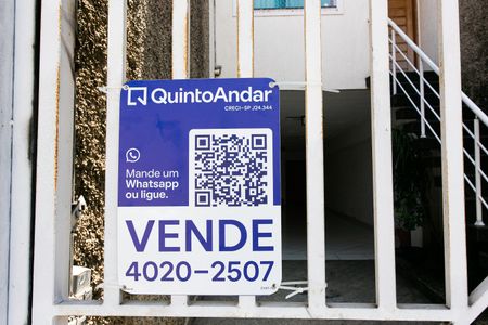 Casa à venda com 200m², 3 quartos e 4 vagasFachada e placa