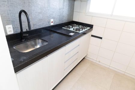 Apartamento para alugar com 40m², 2 quartos e 1 vaga Apartamento para alugar com 40m², 2 quartos e 1 vagaCozinha / Area de Servico