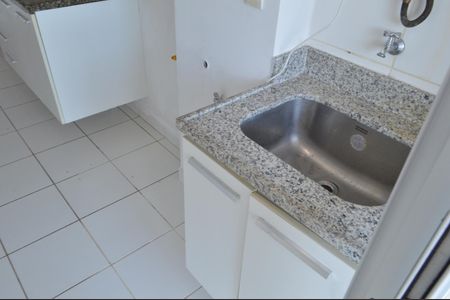 Apartamento à venda com 78m², 2 quartos e 1 vagaÁrea de Serviço