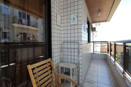 Apartamento à venda com 149m², 4 quartos e 2 vagasVaranda