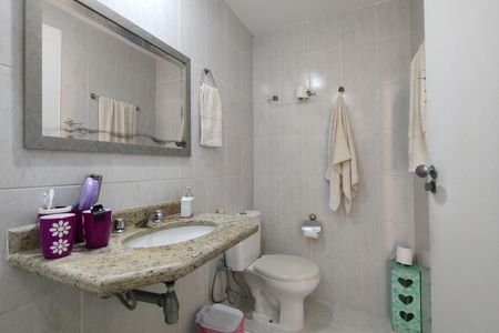 Apartamento à venda com 149m², 4 quartos e 2 vagasBanheiro Social 2