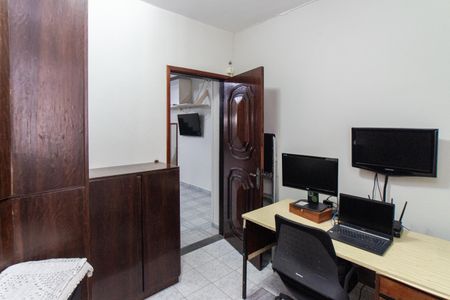 Casa à venda com 182m², 4 quartos e 5 vagasGaragem - Escritório