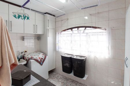 Casa à venda com 182m², 4 quartos e 5 vagasÁrea de Serviço