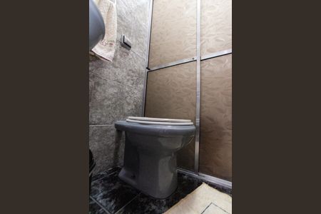 Casa à venda com 182m², 4 quartos e 5 vagasGaragem - Banheiro