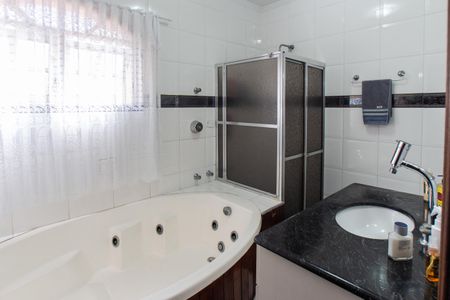 Casa à venda com 182m², 4 quartos e 5 vagasBanheiro da Suíte