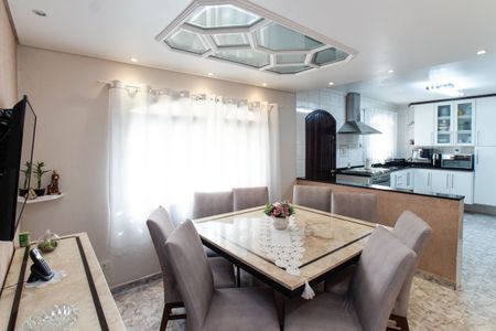 Casa à venda com 182m², 4 quartos e 5 vagasSala de Jantar