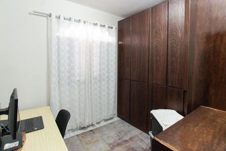 Casa à venda com 182m², 4 quartos e 5 vagasGaragem - Escritório