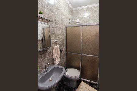 Casa à venda com 182m², 4 quartos e 5 vagasGaragem - Banheiro