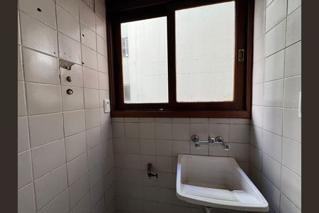 Apartamento à venda com 110m², 3 quartos e 1 vagaÁrea de Serviço