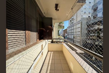 Apartamento à venda com 110m², 3 quartos e 1 vagaVaranda