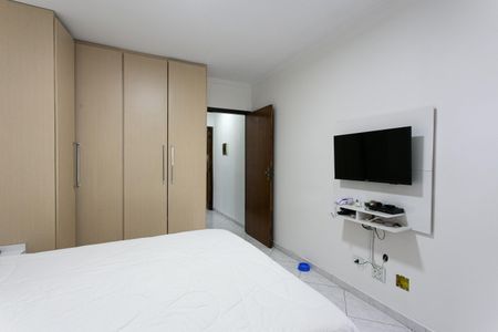 Casa de condomínio à venda com 140m², 4 quartos e 2 vagas Casa de condomínio à venda com 140m², 4 quartos e 2 vagasSuíte 1