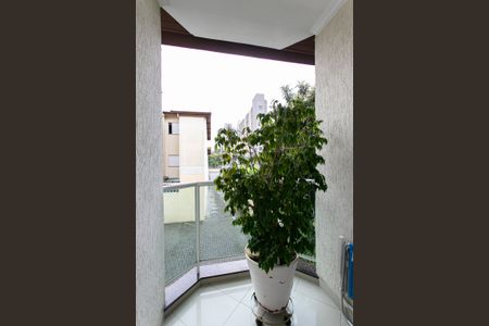 Casa de condomínio à venda com 140m², 4 quartos e 2 vagas Casa de condomínio à venda com 140m², 4 quartos e 2 vagasVaranda da Suíte 1