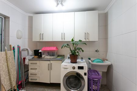 Casa de condomínio à venda com 140m², 4 quartos e 2 vagas Casa de condomínio à venda com 140m², 4 quartos e 2 vagasÁrea de Serviço