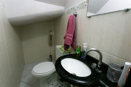 Casa de condomínio à venda com 140m², 4 quartos e 2 vagas Casa de condomínio à venda com 140m², 4 quartos e 2 vagasLavabo