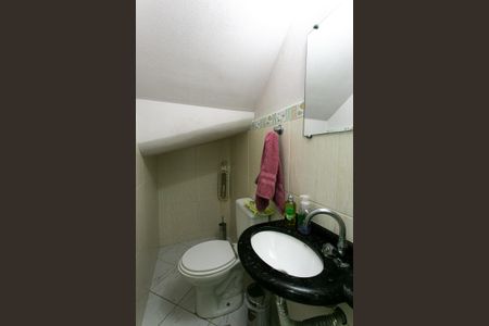 Casa de condomínio à venda com 140m², 4 quartos e 2 vagas Casa de condomínio à venda com 140m², 4 quartos e 2 vagasLavabo