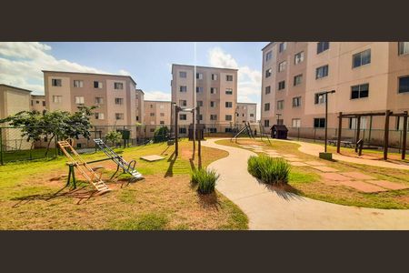 Apartamento à venda com 42m², 2 quartos e sem vagaÁrea comum - Playground