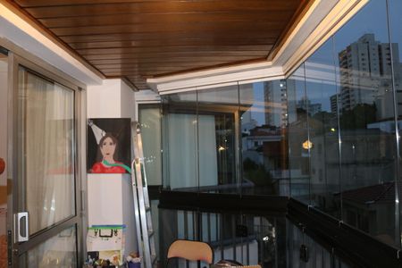 Apartamento à venda com 100m², 3 quartos e 2 vagasVaranda