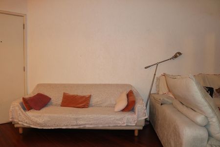 Apartamento à venda com 100m², 3 quartos e 2 vagasSala