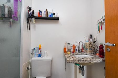 Apartamento à venda com 56m², 2 quartos e 1 vagaBanheiro da Suíte 1