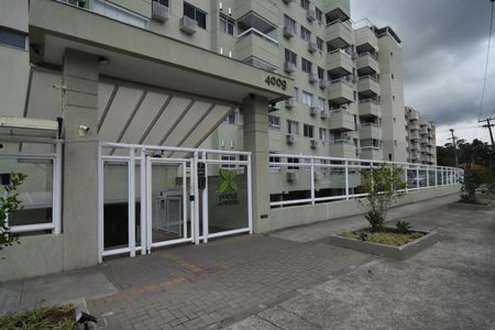 Apartamento à venda com 56m², 2 quartos e 1 vagaFachada