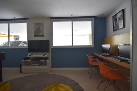 Apartamento à venda com 56m², 2 quartos e 1 vagaÁrea comum