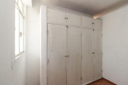 Apartamento à venda com 30m², 1 quarto e sem vaga Apartamento à venda com 30m², 1 quarto e sem vagaQuarto