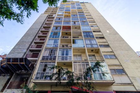 Apartamento à venda com 30m², 1 quarto e sem vaga Apartamento à venda com 30m², 1 quarto e sem vagaFachada