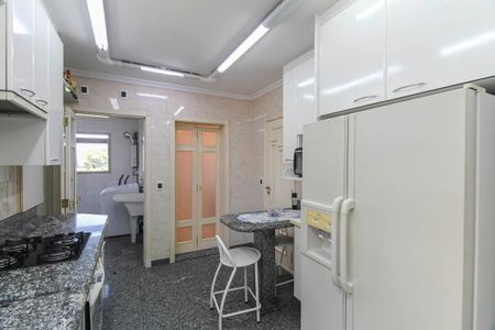 Apartamento à venda com 250m², 4 quartos e 3 vagasCozinha