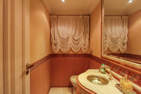 Apartamento à venda com 250m², 4 quartos e 3 vagasLavabo