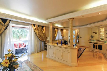 Apartamento à venda com 250m², 4 quartos e 3 vagasSala