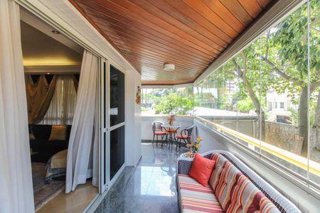 Apartamento à venda com 250m², 4 quartos e 3 vagasVaranda da Sala