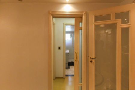 Apartamento à venda com 250m², 4 quartos e 3 vagasCorredor da Sala