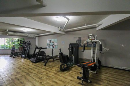 Apartamento à venda com 250m², 4 quartos e 3 vagasÁrea comum - Academia