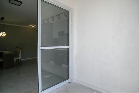 Apartamento à venda com 66m², 2 quartos e 1 vagaVaranda